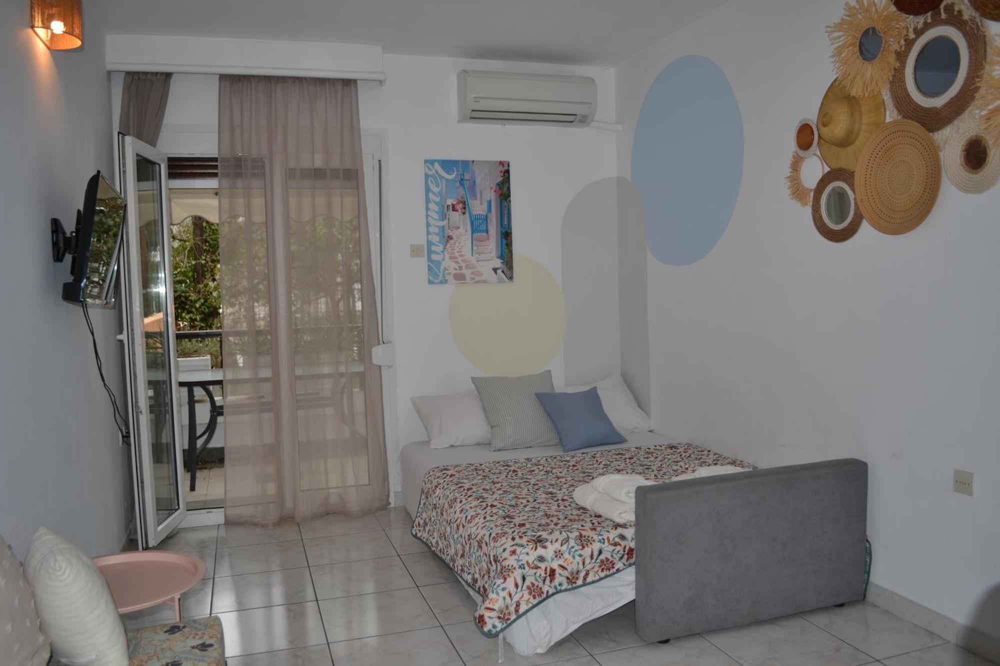 Evaliana Seaside Apartment Paleo Tsifliki Exterior photo